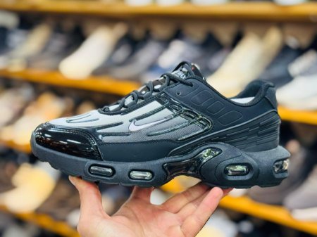 نايك تي ان 1 اسود/سكني QD016